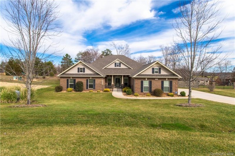 Property image 3 at 151 Mills Plantation Circle, Troutman, NC 28166