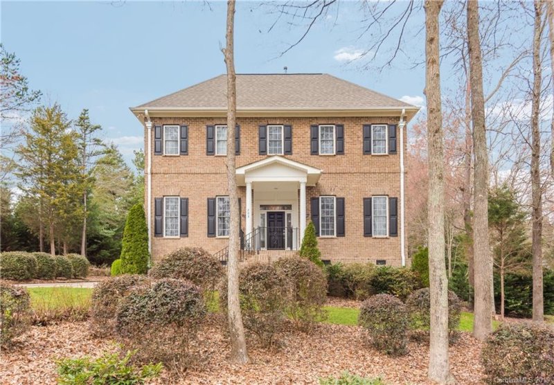 Property image 3 at 203 Oxford Place Drive, Fort Mill, SC 29715