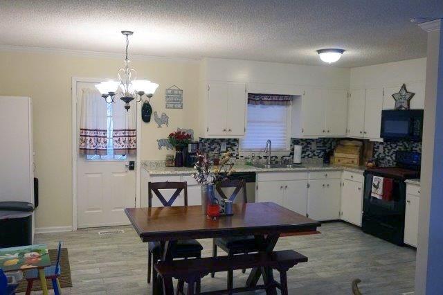 Property image 2 at 1554 Castell Lane, Hickory, NC 28601