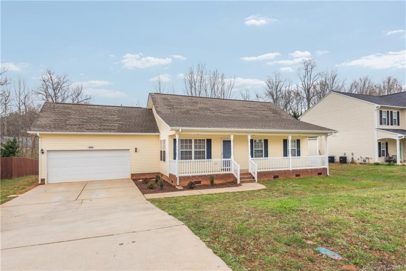 332 Lone Tree Lane