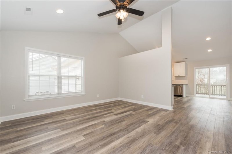 Property image 3 at 332 Lone Tree Lane, Clover, SC 29710