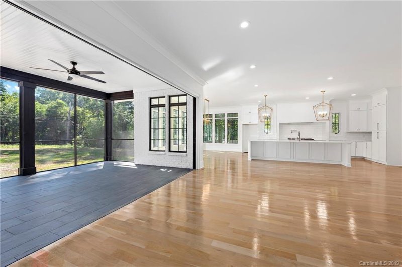 Property image 5 at 4610 Sharon View Road, Charlotte, NC 28226