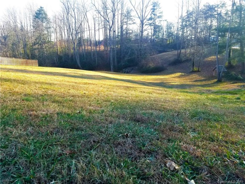 Property image 2 at 22 Farm Pond Lane, Candler, NC 28715