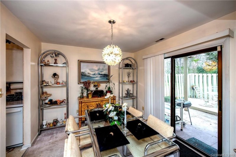 Property image 4 at 7836 Hummingbird Lane, Charlotte, NC 28212