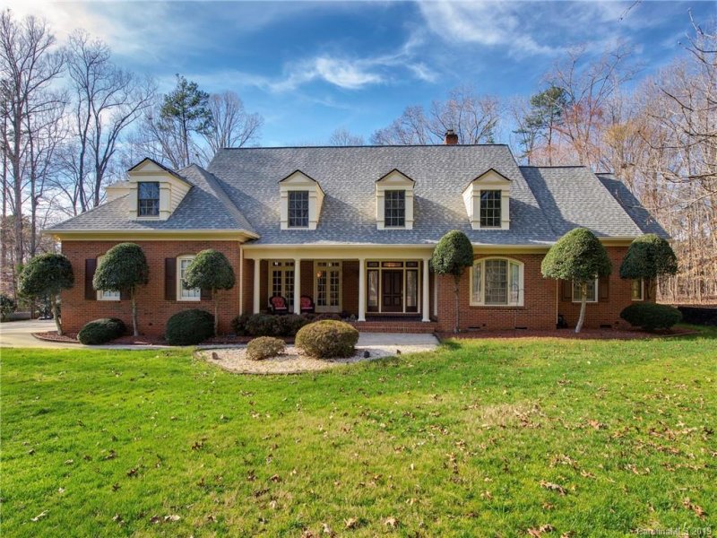 4004 Ambassador Court