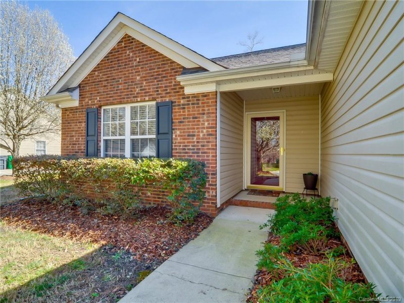 Property image 2 at 224 Woodlynn Drive, Charlotte, NC 28214