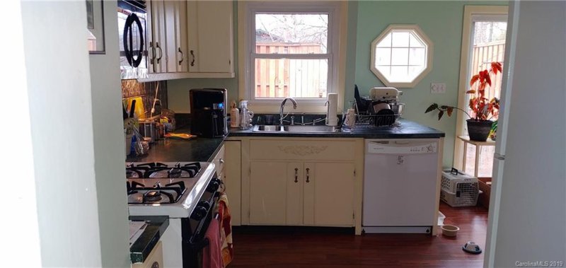 Property image 3 at 105 Happy Lane, Swannanoa, NC 28778