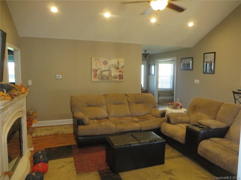 Property image 4 at 2231 Carriage Lane, Lincolnton, NC 28092