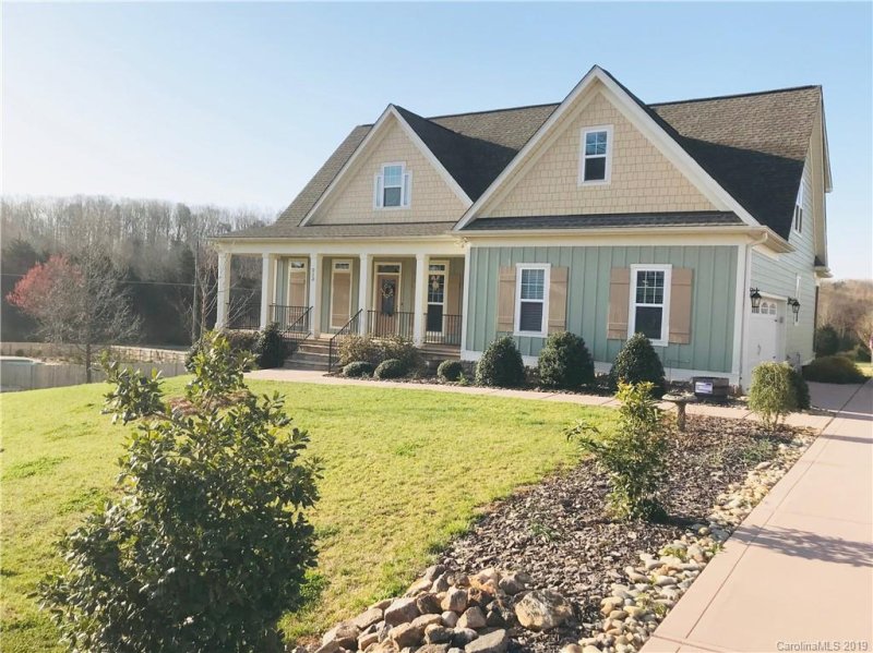 Property image 2 at 213 Shepherds Bluff Drive, Mooresville, NC 28115