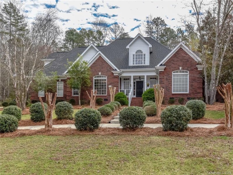 824 Savile Lane