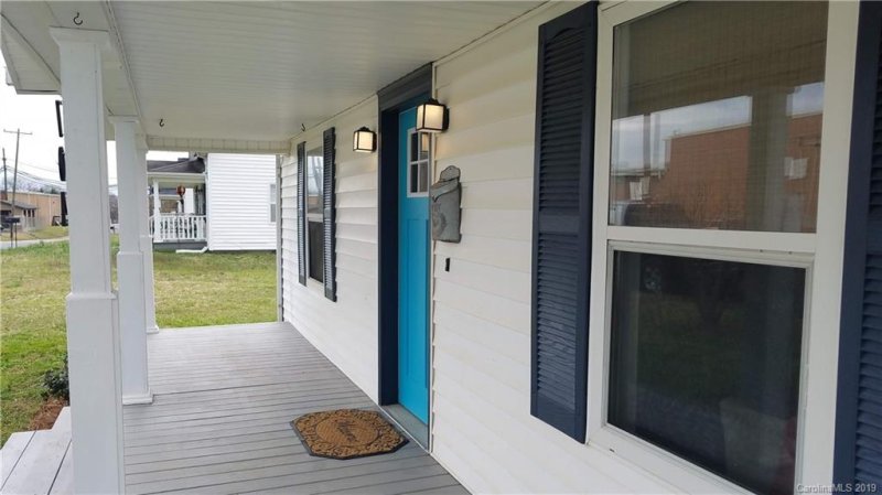 Property image 2 at 704 Brook Street, Belmont, NC 28012