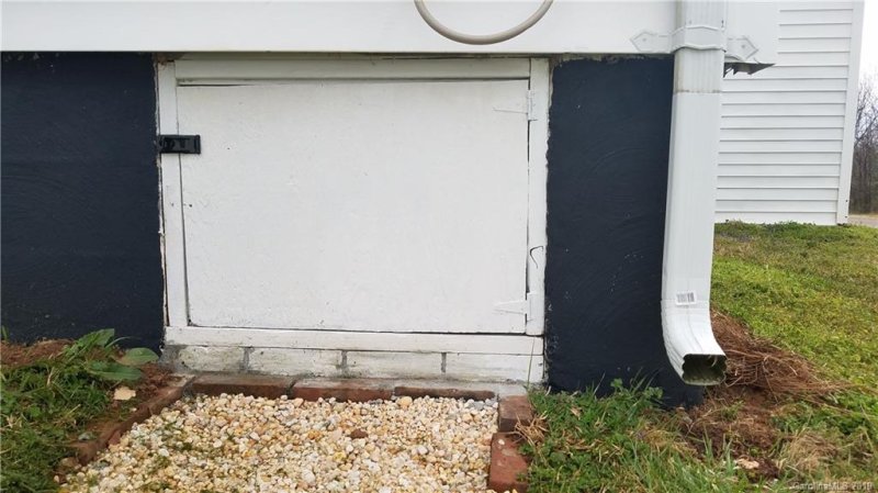 Property image 3 at 704 Brook Street, Belmont, NC 28012