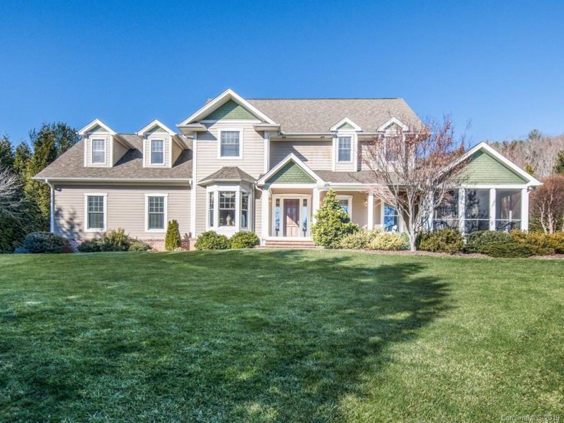 243 South Plains Drive