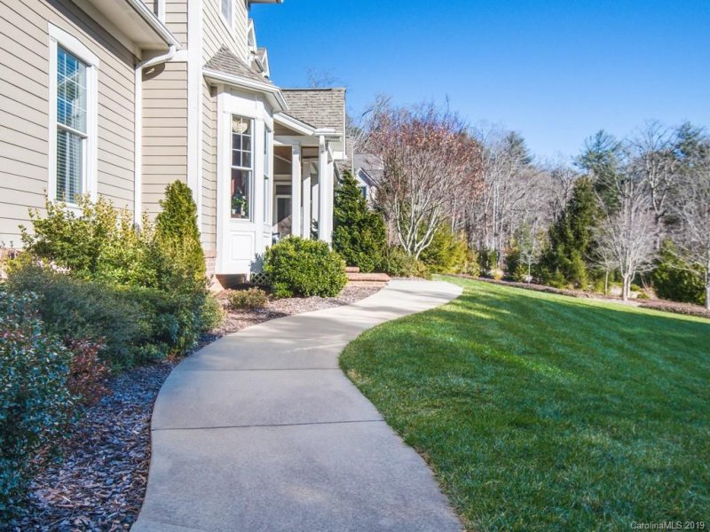 Property image 3 at 243 South Plains Drive, Asheville, NC 28803