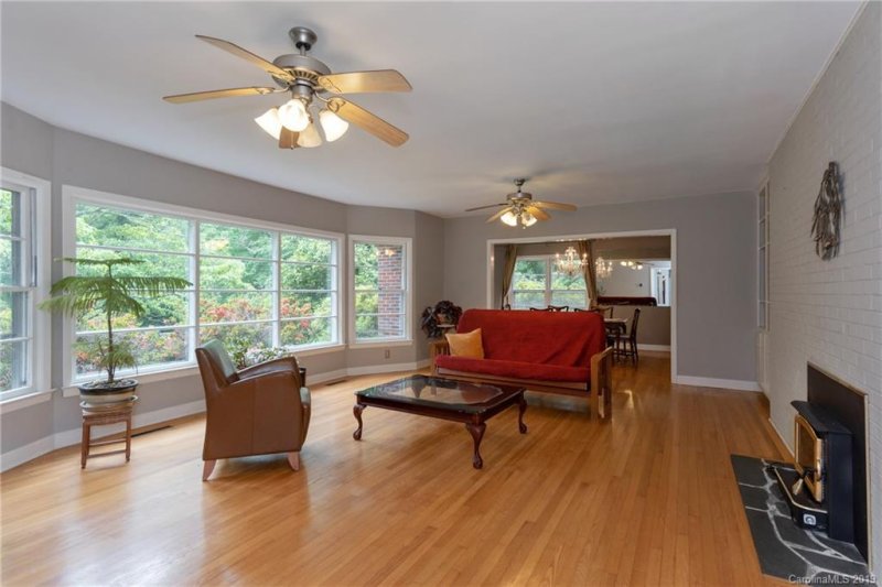 Property image 3 at 102 Glengary Drive, Flat Rock, NC 28731