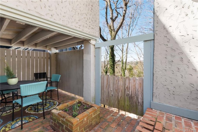 Property image 4 at 22 Howland Road, Asheville, NC 28804