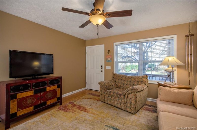 Property image 5 at 209 Pembrook Road, Swannanoa, NC 28778