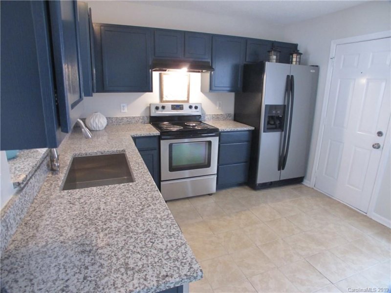 Property image 2 at 5800 Silver Eagle Drive, Charlotte, NC 28214