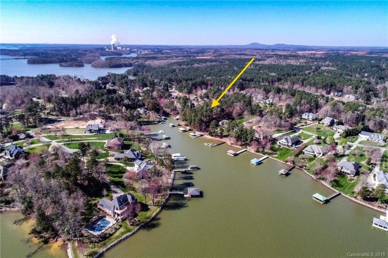 Property image 2 at 2564 Penngate Drive, Sherrills Ford, NC 28673