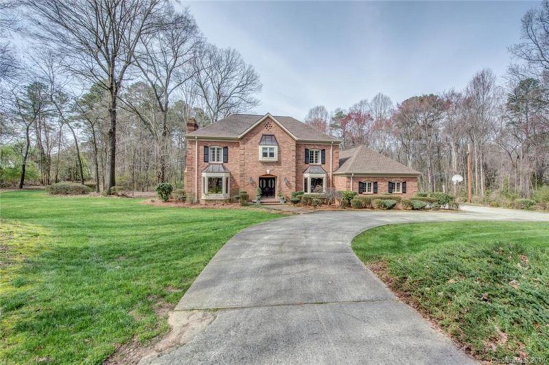 Property image 2 at 1007 Dornoch Road, Gastonia, NC 28054