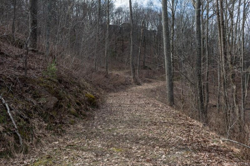 Property image 4 at 31 Mt Meadows Boulevard, Asheville, NC 28804