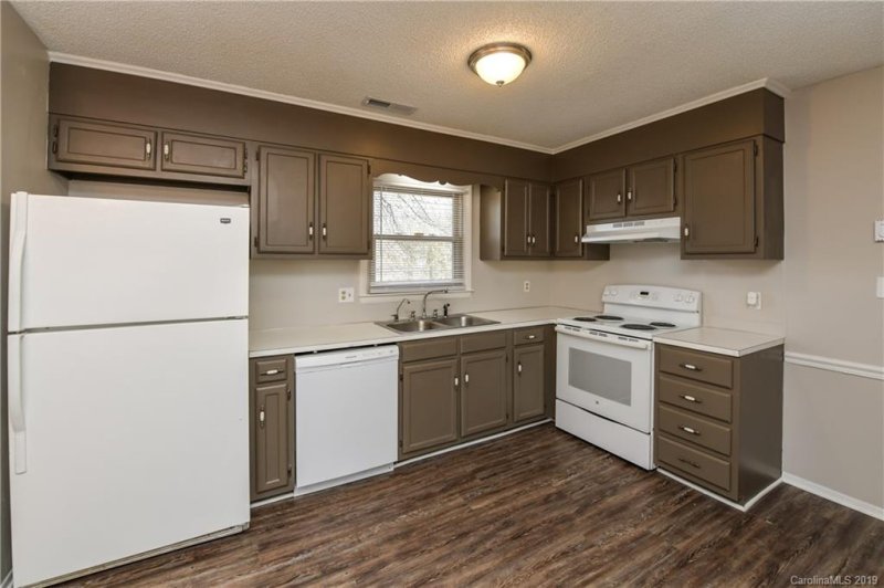 Property image 4 at 158 Danbury Lane, Statesville, NC 28625