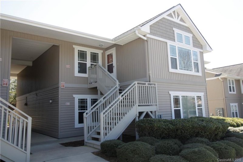 Property image 2 at 109 Morningside Lane, Hendersonville, NC 28792