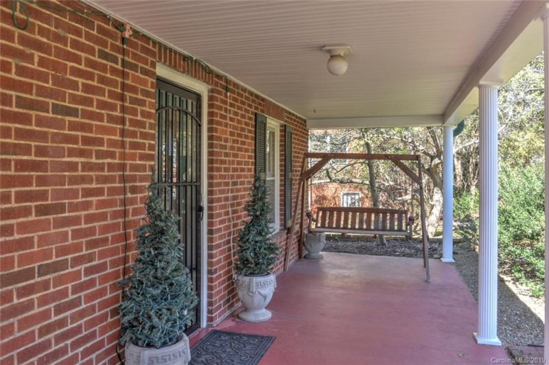 Property image 4 at 155 Arco Road, Asheville, NC 28805