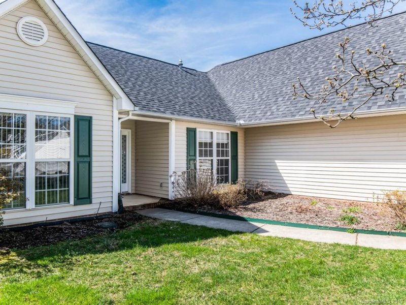 Property image 3 at 11 Forest Berry Road, Fletcher, NC 28732