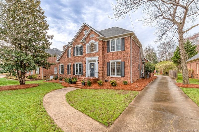 Property image 2 at 6618 Shaftesbury Road, Charlotte, NC 28270