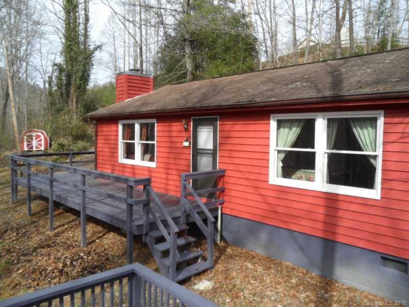 128 Henry Hollow Lane