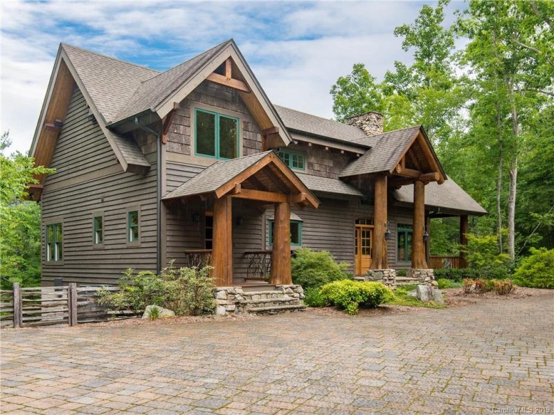 Property image 2 at 146 Oleta Falls Path, Hendersonville, NC 28792