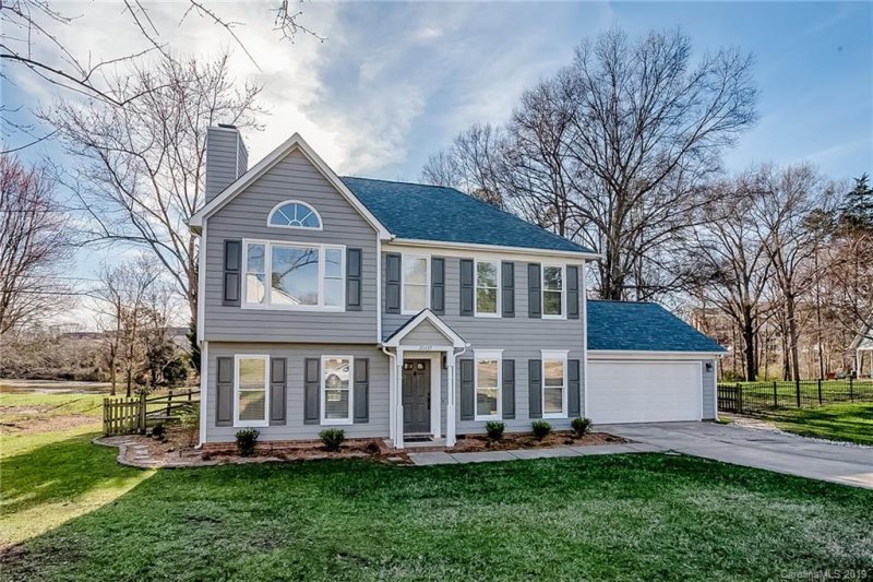 Property image 2 at 20437 Willow Pond Road, Cornelius, NC 28031