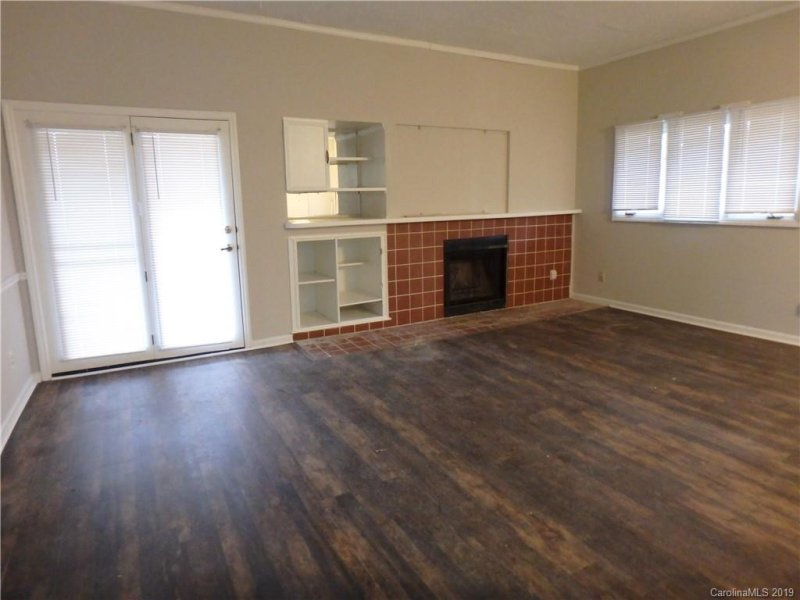 Property image 5 at 1832 J Julian Lane, Charlotte, NC 28208