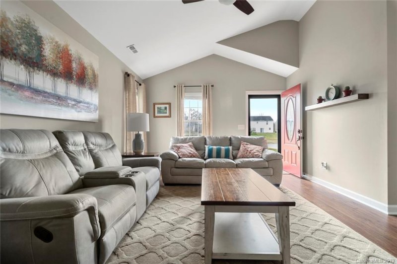 Property image 3 at 4058 W Fairmeadow Drive, Lancaster, SC 29720