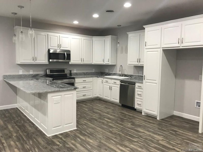 Property image 2 at 202 Ivy Court, Morganton, NC 28655