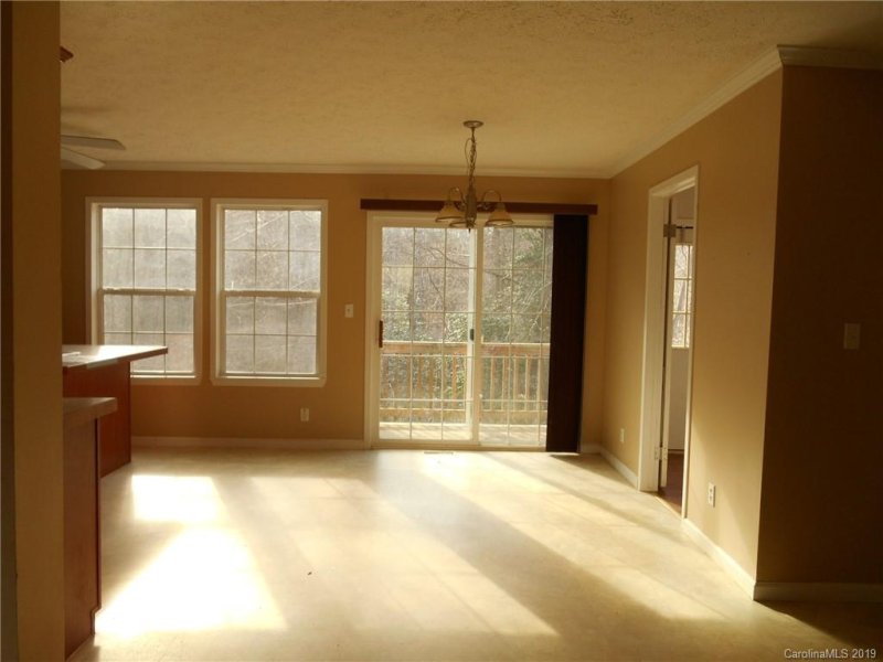 Property image 4 at 1083 Oakbrook Lane, Denver, NC 28037