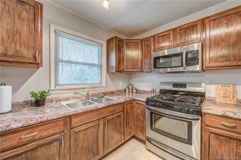 Property image 5 at 104 Peachtree Street, Belmont, NC 28012