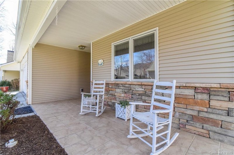 Property image 3 at 43 Beekeeper Trail, Swannanoa, NC 28778