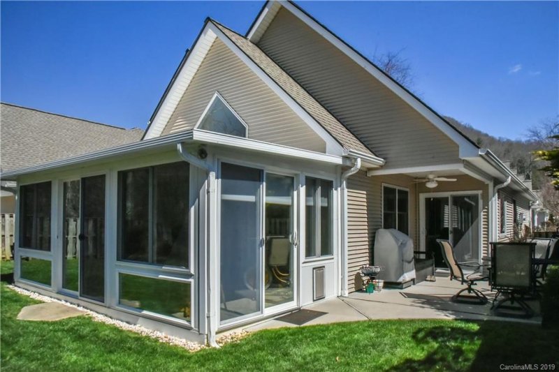 Property image 4 at 43 Beekeeper Trail, Swannanoa, NC 28778