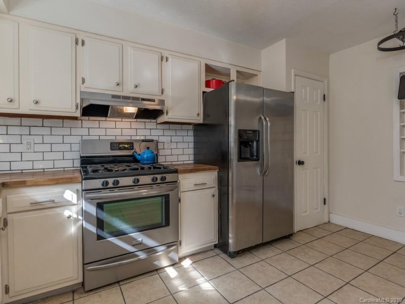 Property image 5 at 28 Brookcliff Drive, Asheville, NC 28804