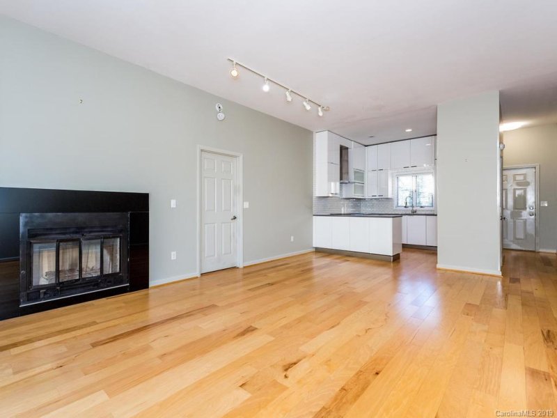 Property image 4 at 484 Windswept Drive, Asheville, NC 28801