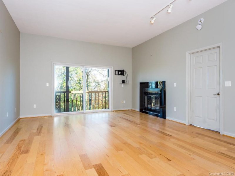 Property image 5 at 484 Windswept Drive, Asheville, NC 28801