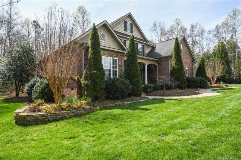 Property image 3 at 614 Old Hollow Court, Clover, SC 29710