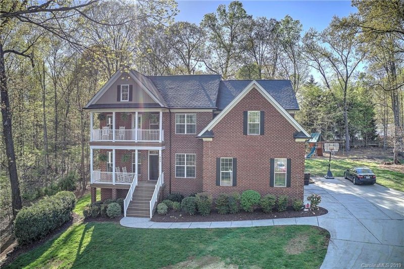 Property image 3 at 323 Laurel Crest Drive, Kannapolis, NC 28081