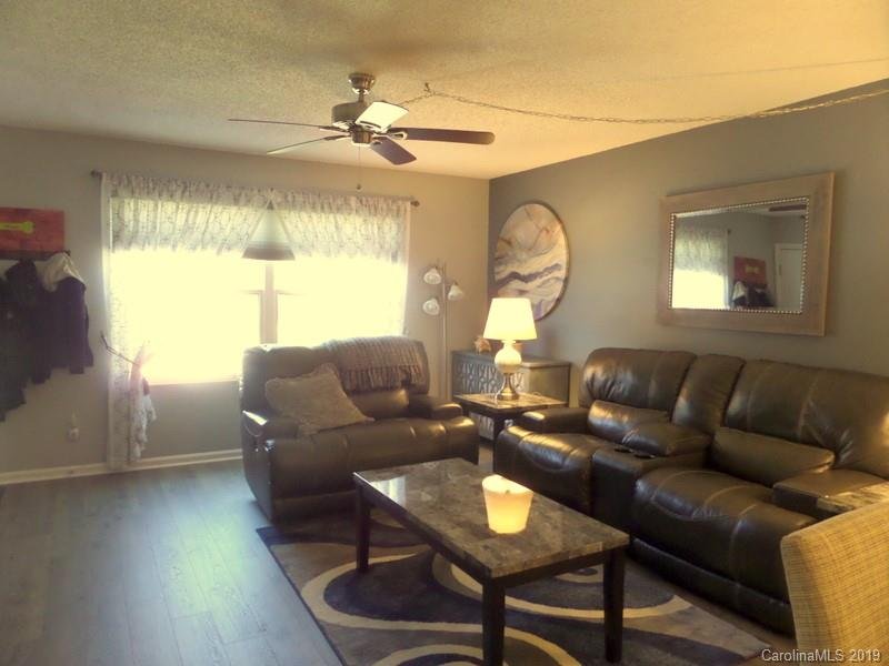 Property image 3 at 27 Capri Lane, Hendersonville, NC 28791