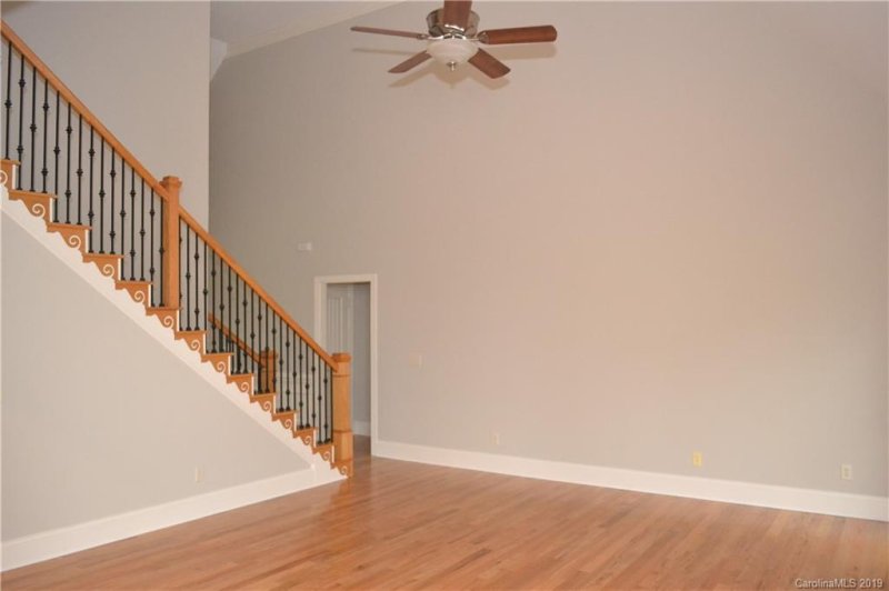 Property image 5 at 115 Orchard Farm Lane, Mooresville, NC 28117