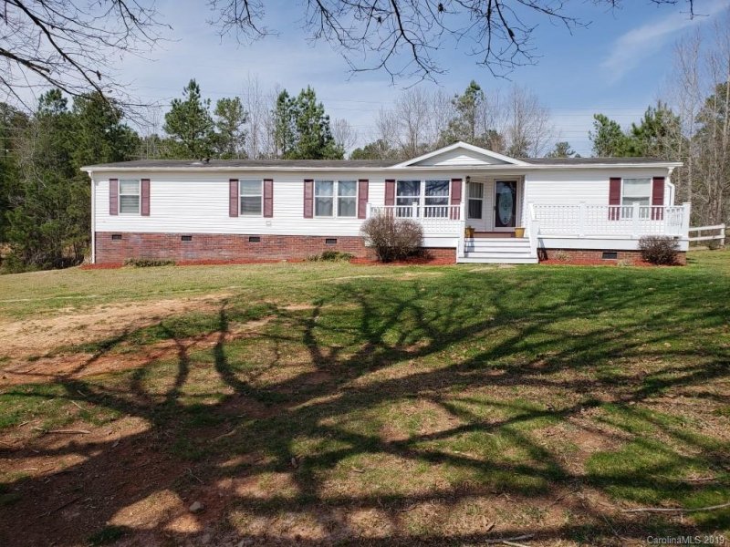 Property image 2 at 654 Preston Brooks Drive, Catawba, SC 29704