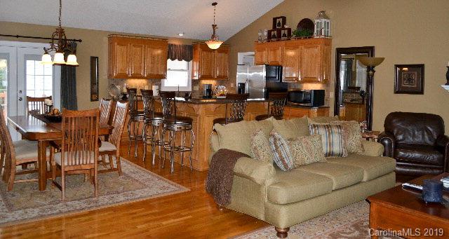 Property image 2 at 25 Dogwood Heights, Marion, NC 28752