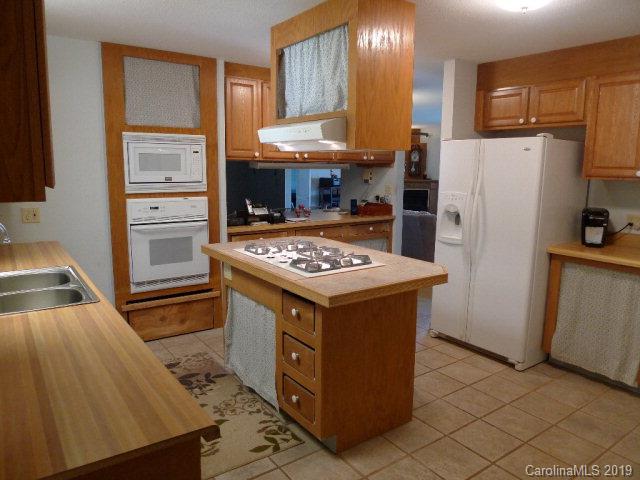 Property image 2 at 11768 Montford Cove Rd, Marion, NC 28752